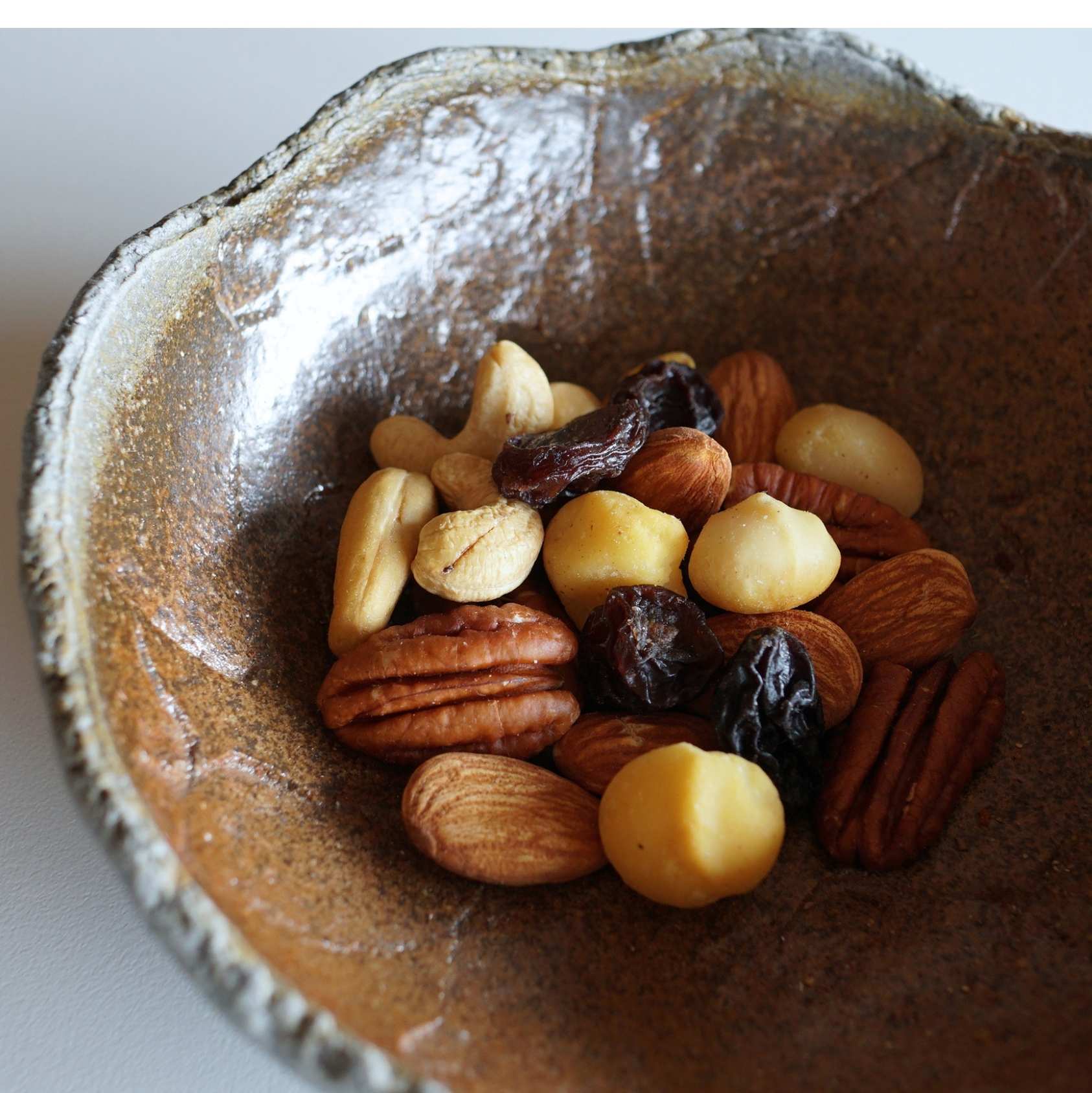 燻製ナッツと干し葡萄 (有機ぶどう使用)