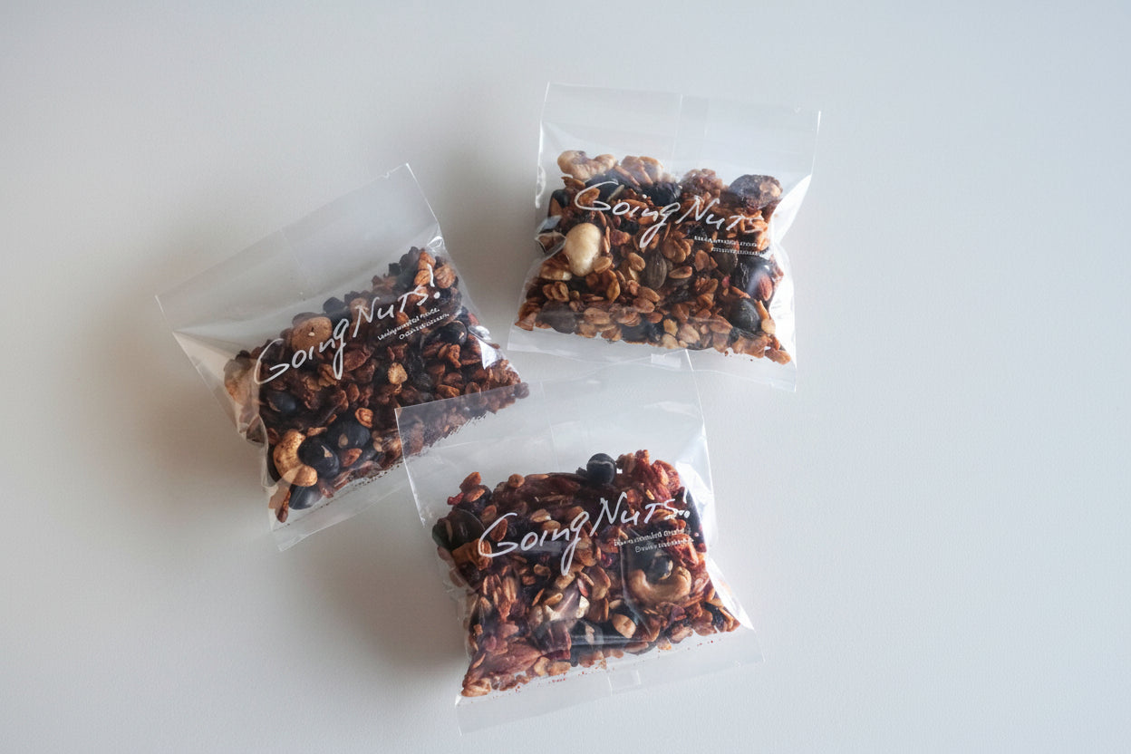 ナッツ屋さんのこだわり自家焙煎グラノーラ1週間分(カカオ、ラズベリー、NUTS)