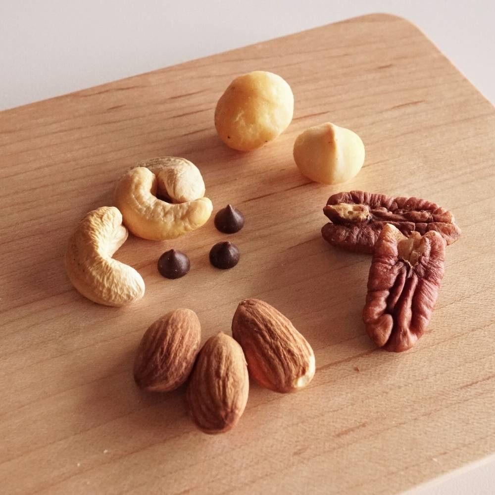 燻製ナッツとショコラドロップ（季節限定）